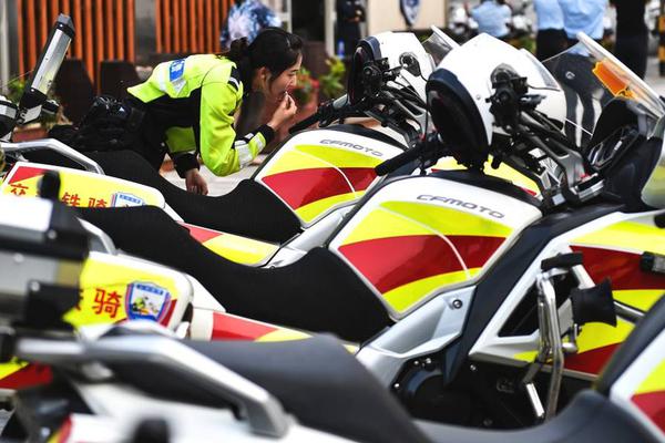 【在線吃瓜】當地警方正在打開查詢