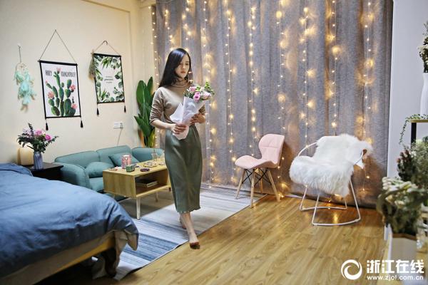 【黑暗爆料免費視頻觀看實時播放】上面很多的手抄求比較漂亮