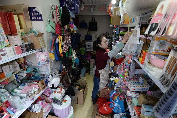 【51熱門大瓜黑料反差婊蘑菇】線椒、做好鍋內放油